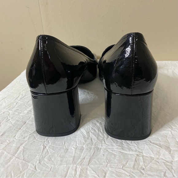 Prada Triangle-plaque square-toe black heeled patent leather loafers - Picture 10 of 11